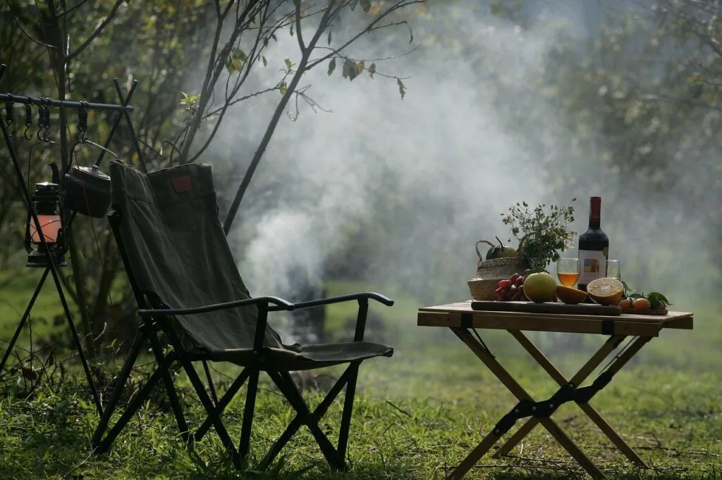  Camping - Das Abendessen wird zubereitet